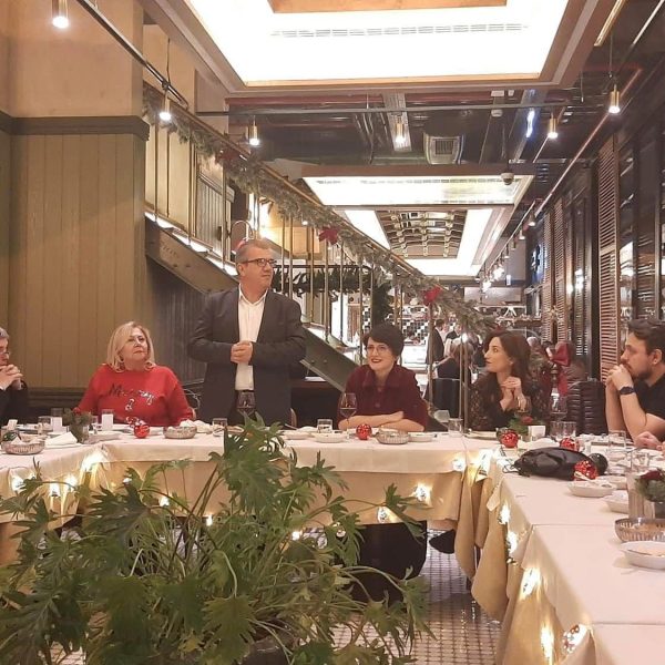 Kitap Kurtları ile Yeni Yıl Yemeği